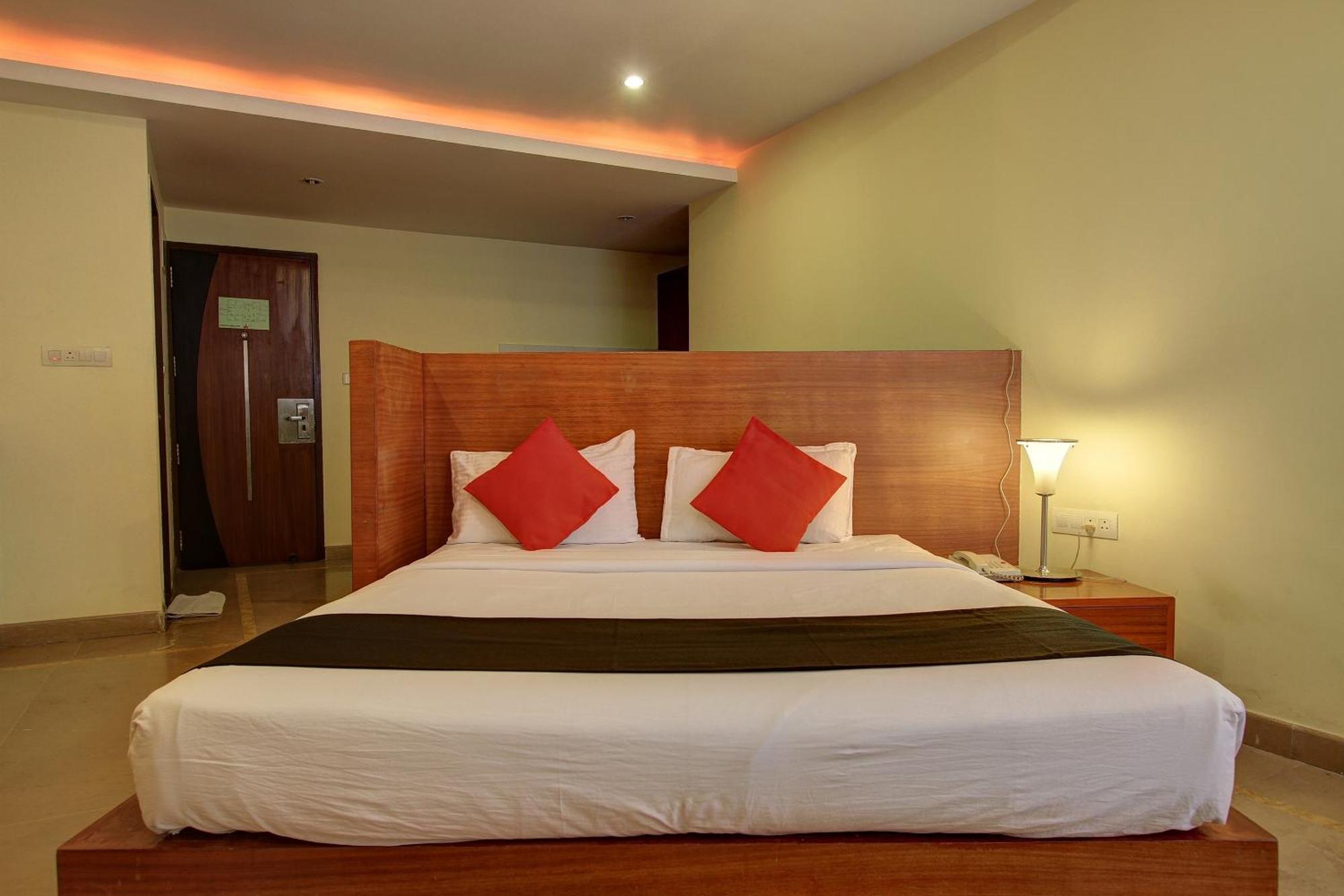 Townhouse Jp Residency Near Delhi Airport Hotel New Delhi Exterior photo